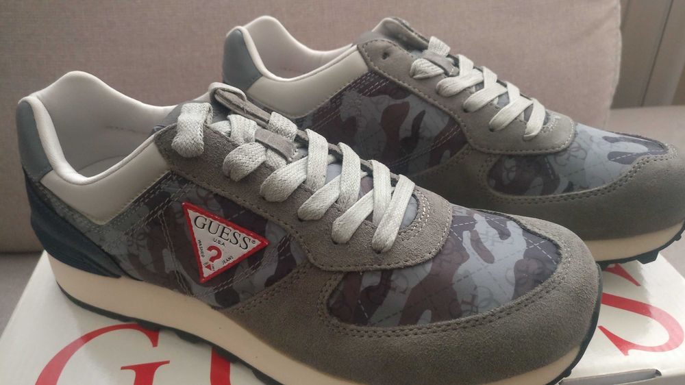 Маратонки GUESS, чисто нови
