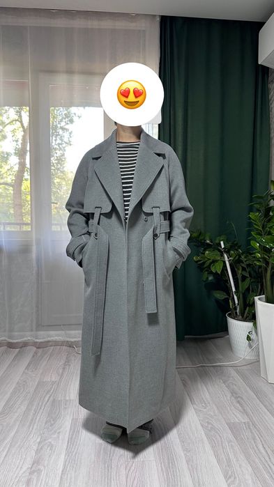 Продам пальто новое