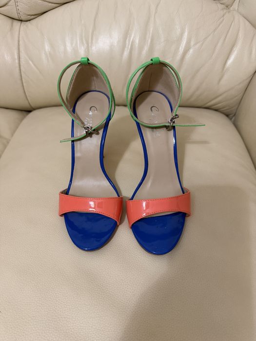 Босоножки, туфли летние