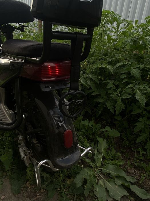 Электроскутер дави