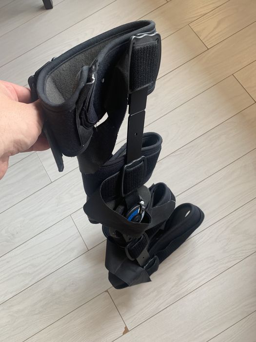 Orteza genunchi flexibila si reglabila