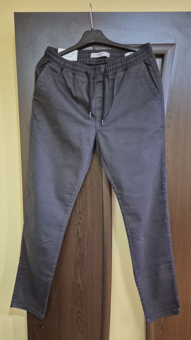 Спортно елегантен панталон