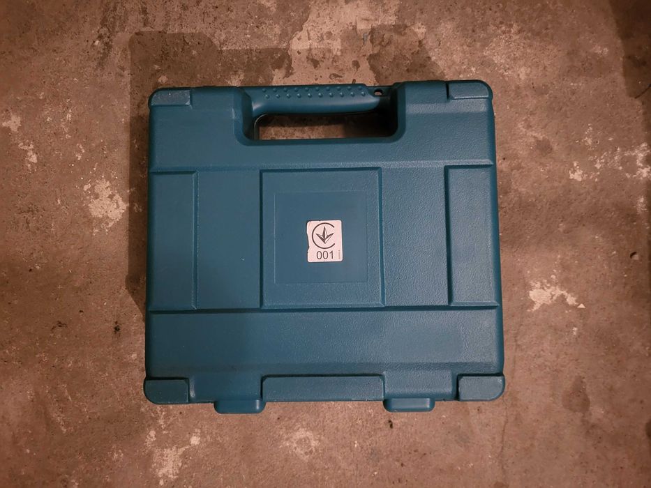 Cutie transport Makita suflanta aer cald