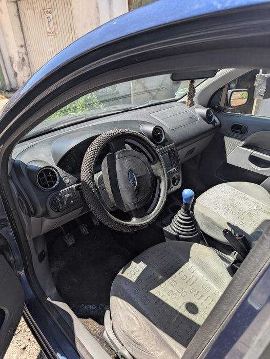 FORD Fiesta 2003 — imagine 3