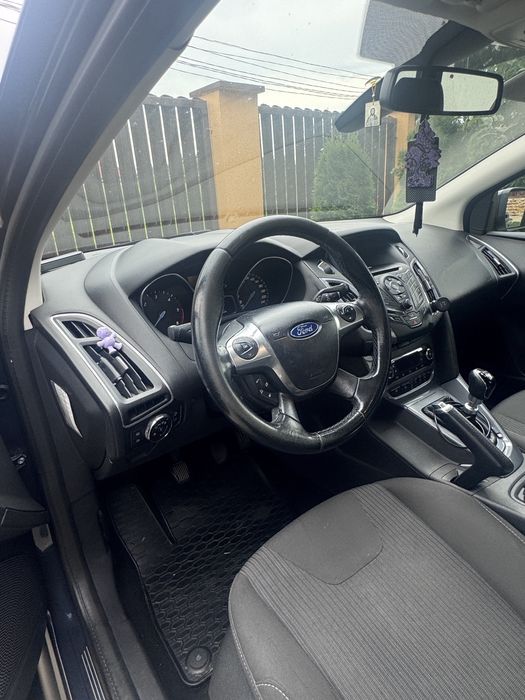 FORD Focus 2013 — imagine 4