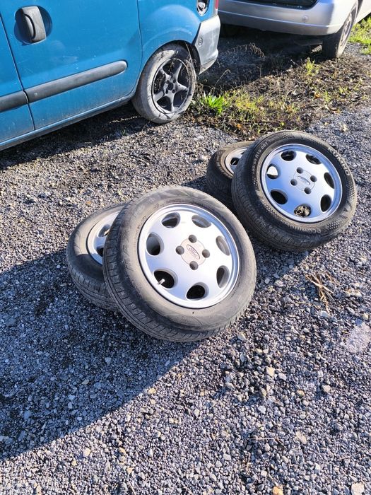 Летни гуми 185/65/R15.