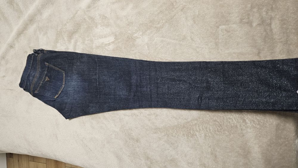 Blugi Guess marimea 27