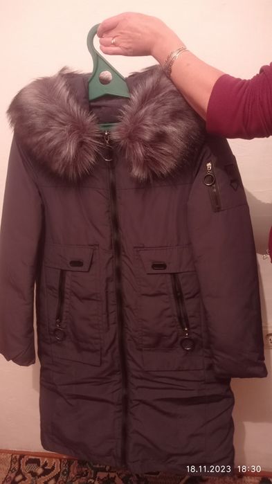 Продам зимнюю куртку