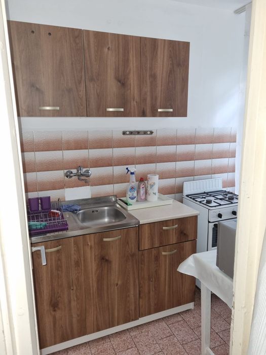 Vand mobila bucătărie +aragaz