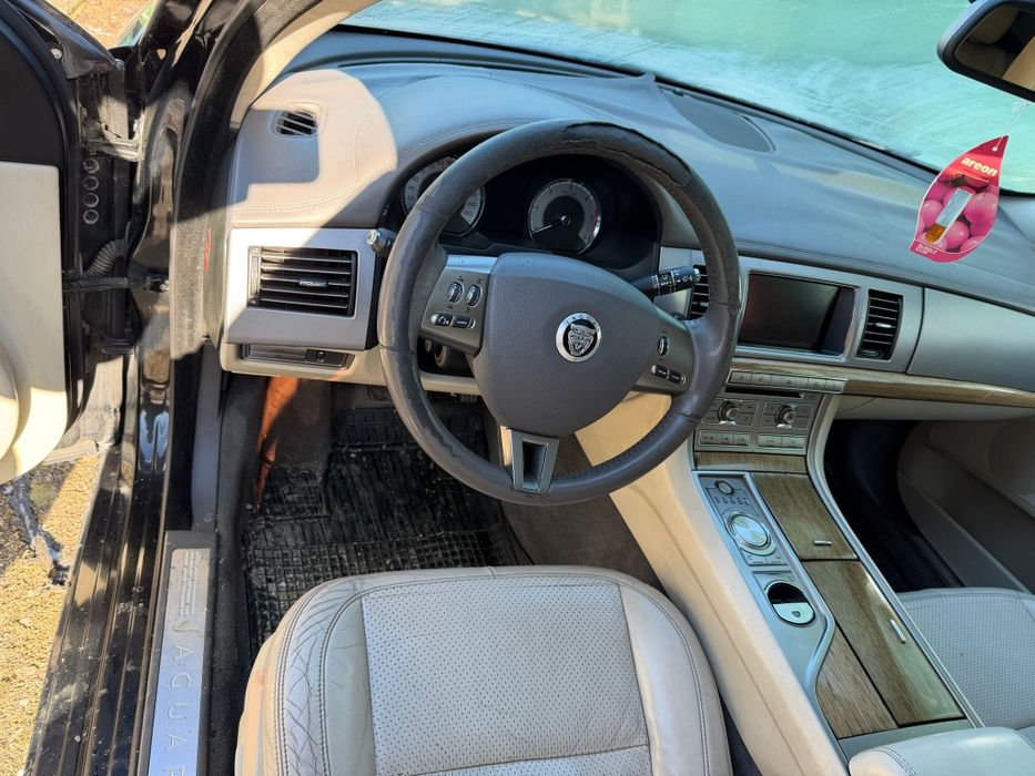 Dezmembrăm Jaguar XF 2008 – 2.7 V6 Diesel 207 CP – Automat – FULL