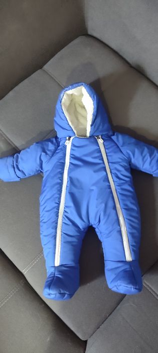 Продам комбинезон детский.