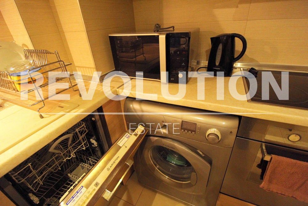 Дава се под наем Тристаен апартамент в Варна, Базар Левски - 100 кв.м за 800 € - Снимка #5