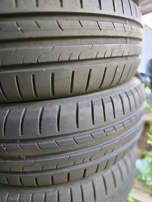 4бр. 185 65 15 Dunlop летни.