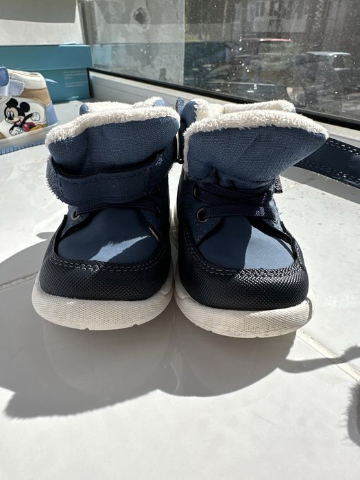 Продам детские вещи