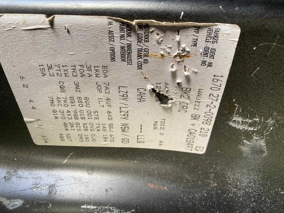 dezmembrez audi a4 b8 cod motor CAHA cod cutie LLQ cod culoare LZ9Y