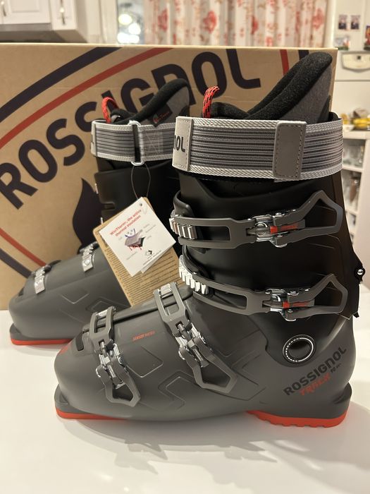 Clapari pentru barbati marime 28,5 sau 42,5/43 noi/nefolositi