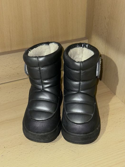 Продам детские зимние ботинки