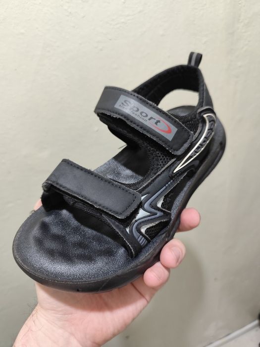 Продам детский обувь