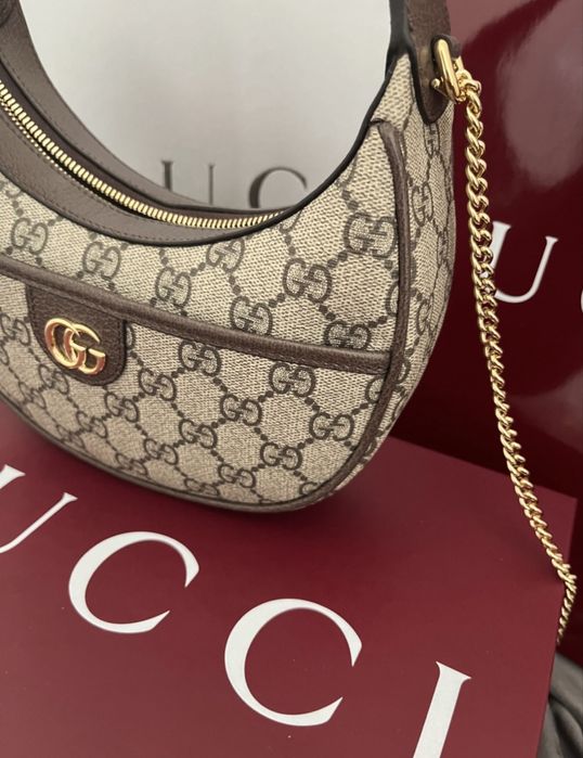 Две чанти на gucci , продават се отделно