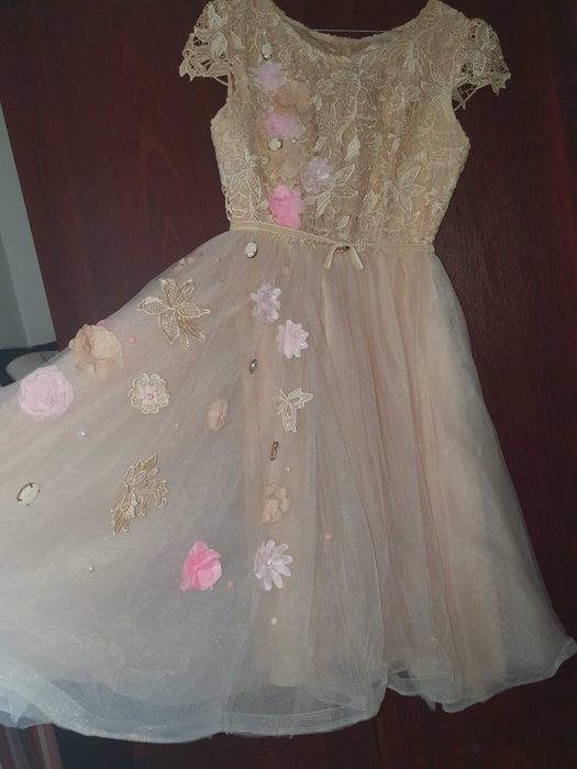 Vand rochie de ocazie Hira Design