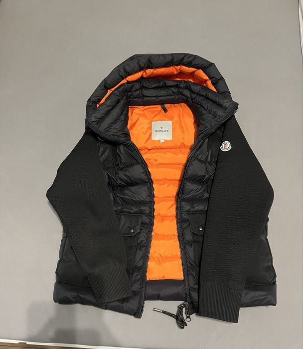 Geaca Moncler.