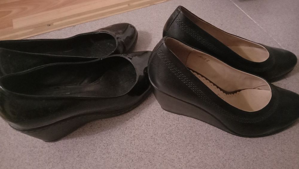 Женские вещи и обувь