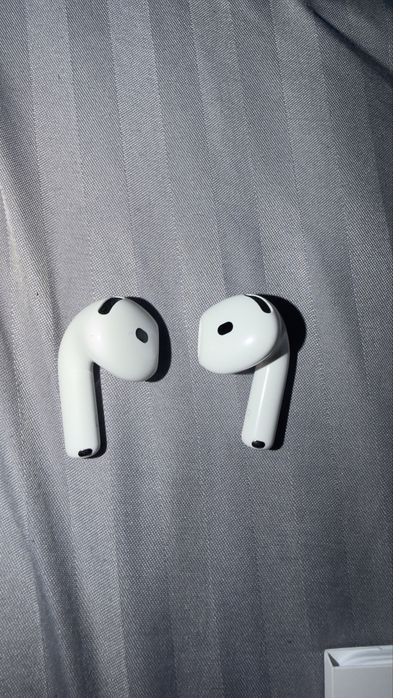 Apple Airpods 4 ANC