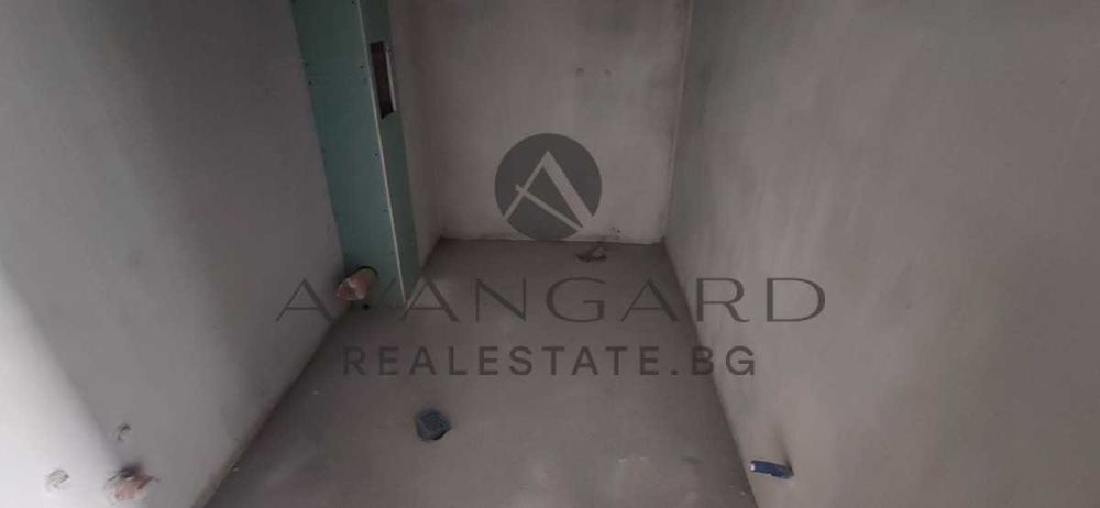 оф.14232 Четиристаен БУТИКОВА Сграда Прослав