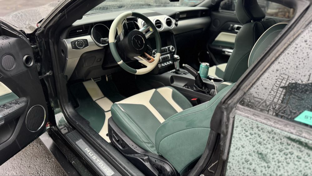 Ford Mustang 2021 - ecoBoost 2.3 American 65.000km