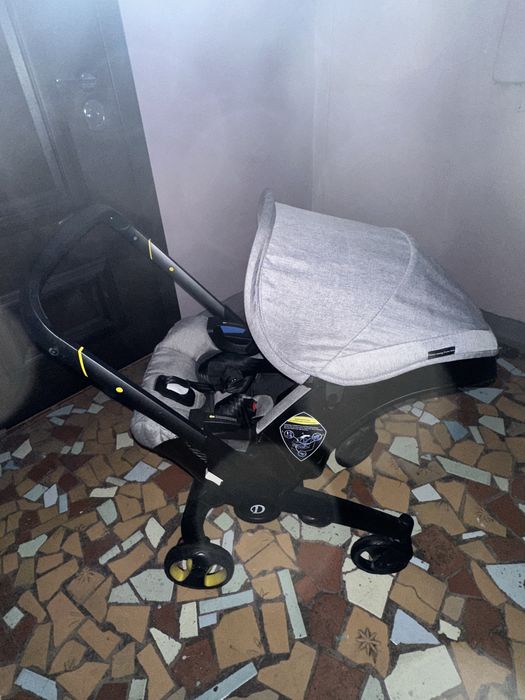 Автолюлька коляска