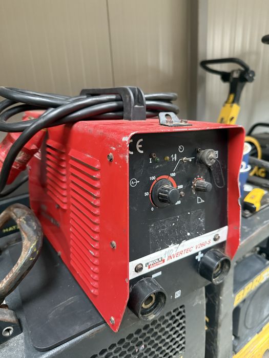Aparat de sudura electrod MMA Lincoln Invertec V260S / 260 a / 380v