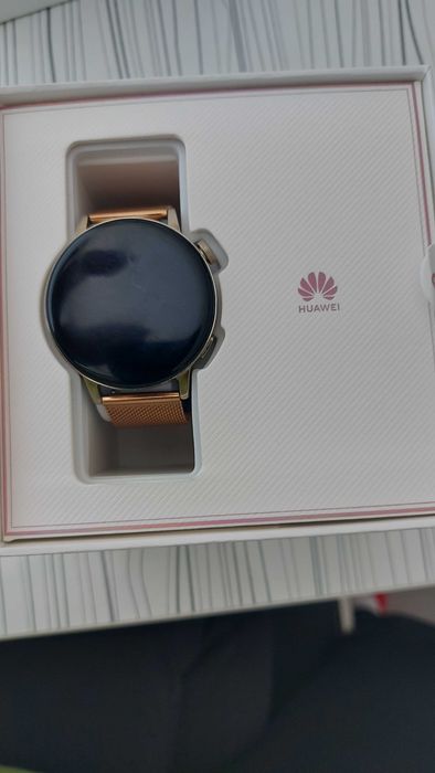 Продавам смарт часовник Huawei GT 3