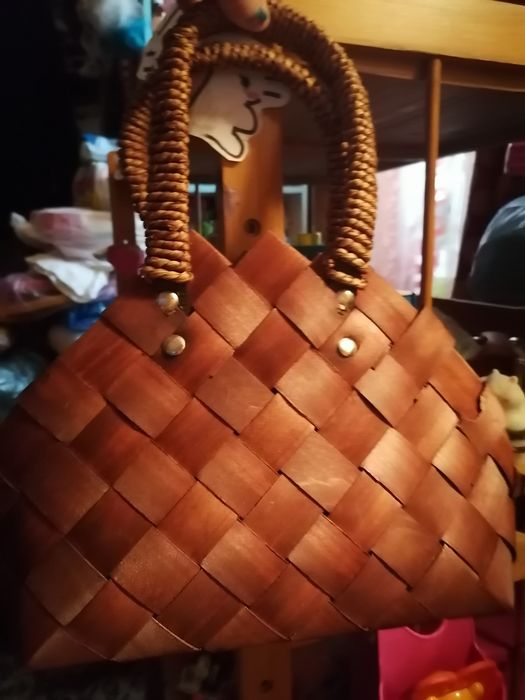сумочка для красной шапочки или для цветов, искусственных фруктов, др