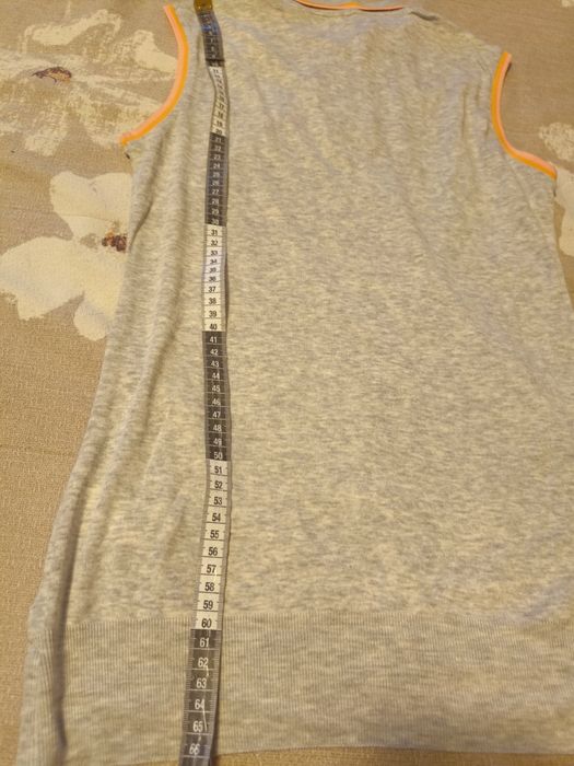 Bluza dama Hugo Boss noua cu eticheta M(38-40)