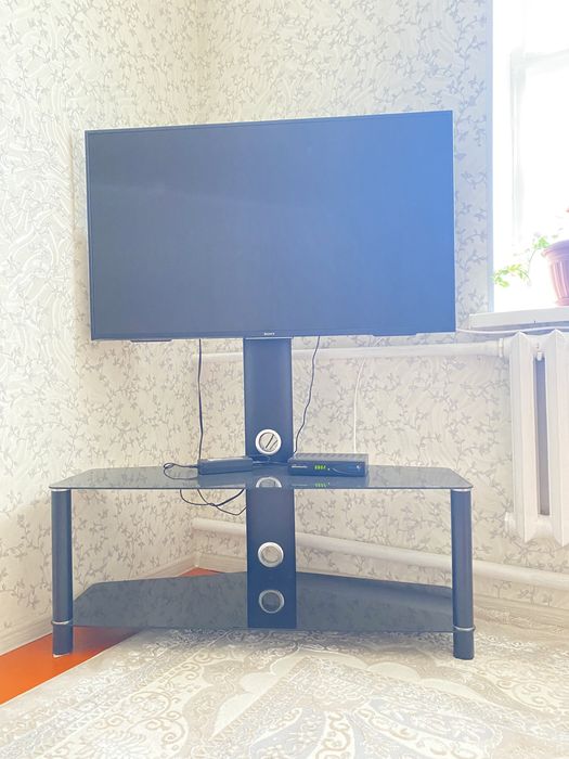 Подставка для телевизора