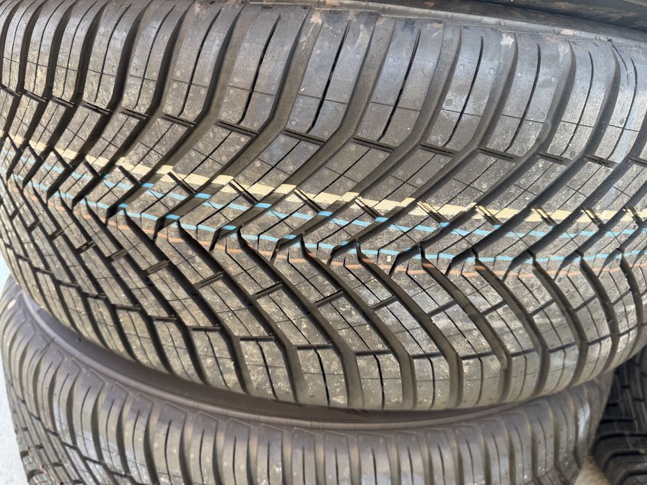 4 Anvelope AllSeason Noi 255/45 R19 100T XL Continental AllSeasonContact + ContiSeal