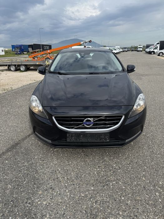 Dezmembrez Volvo V40 T3//Morizare 1.5 Benzina//Orice piesa