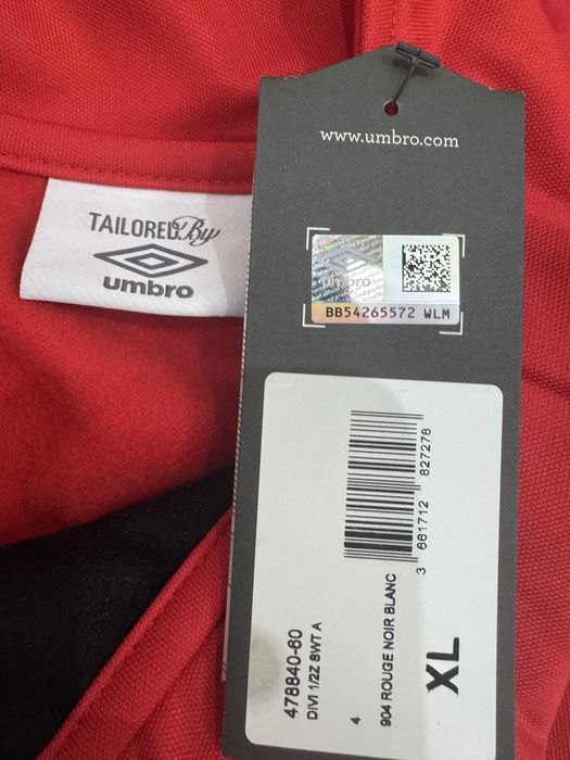 Мъжко горнище UMBRO . Размер XL