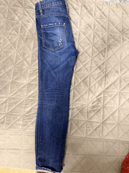 Blugi Dsquared impecabili