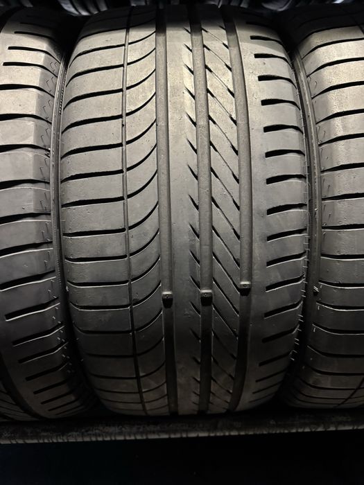 Anvelope 255/40/19 Goodyear