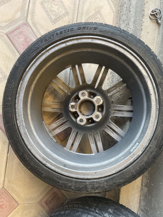 Продам комплект колес на BMW