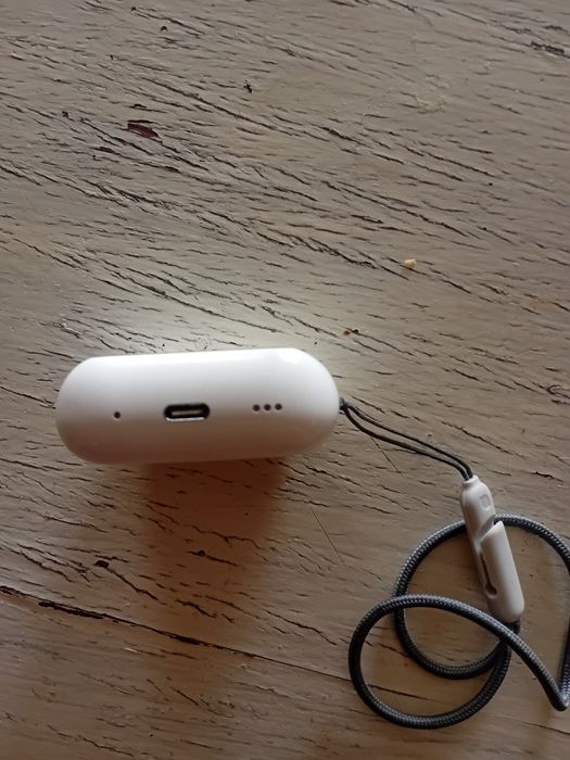 Продам наушник срочно