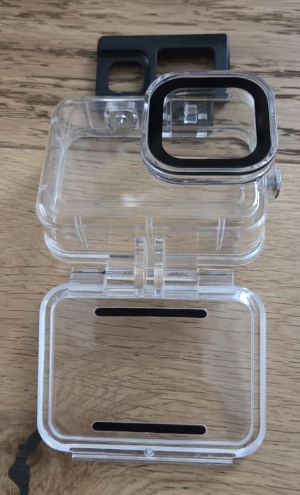 GoPro Hero 10 Black + зарядно и аксесоари