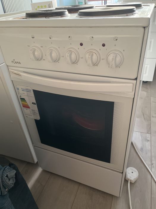 Продам электроплиту