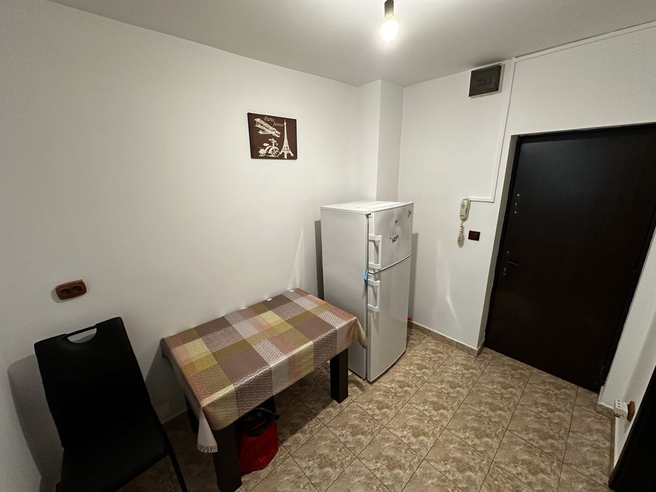 Garsoniera, 40 mp, decomandata, strada Motoc, langa parcul Sebastian