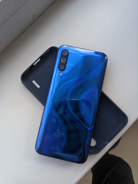Xiaomi mi a3 4/64gb торга нет