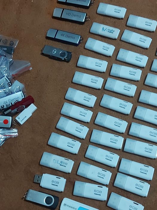 stik memorie 8 gb 40 buc