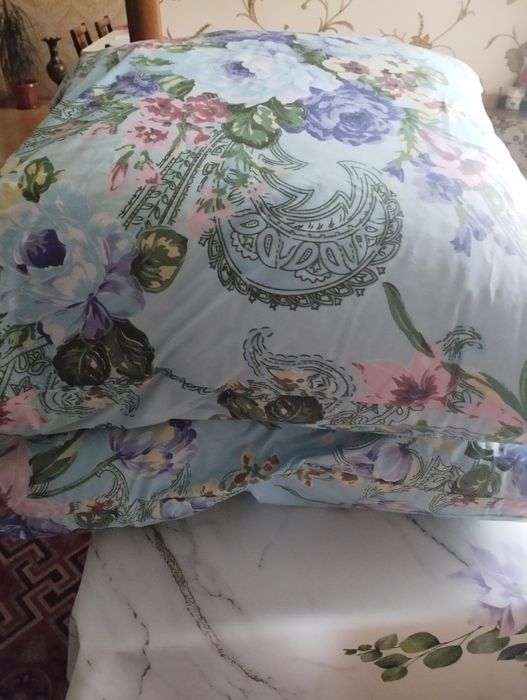 Перьевые подушки