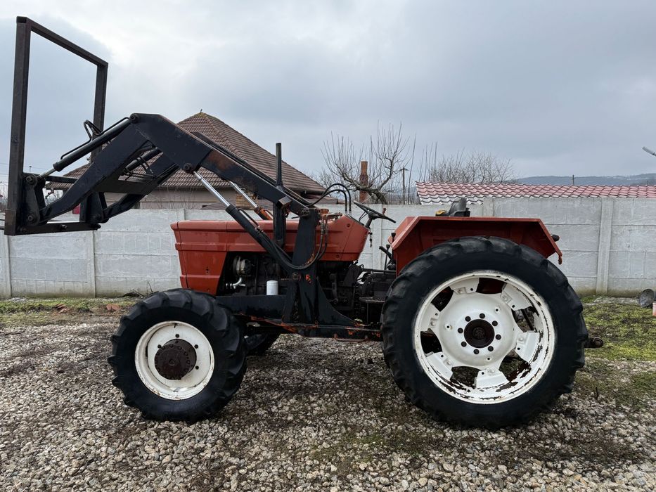 Vand Fiat 650 DT cu incarcator frontal