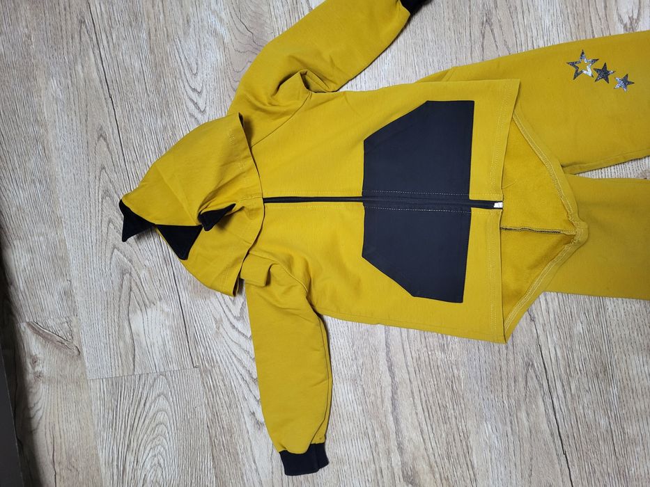 Костюмы спортивные